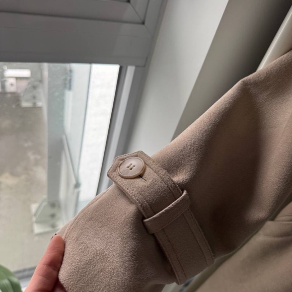 Suede trench coat - Picture 4 of 6